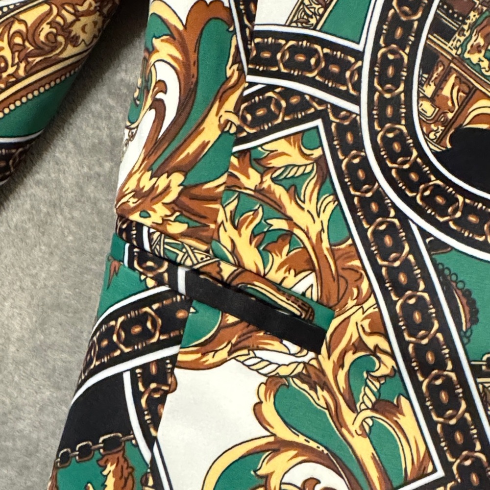 Ovi Women's Elegant Baroque Blazer - Black, Green, Gold - Picture 8 of 8
